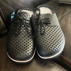 Black Breathable Sandals with Lightweight Design